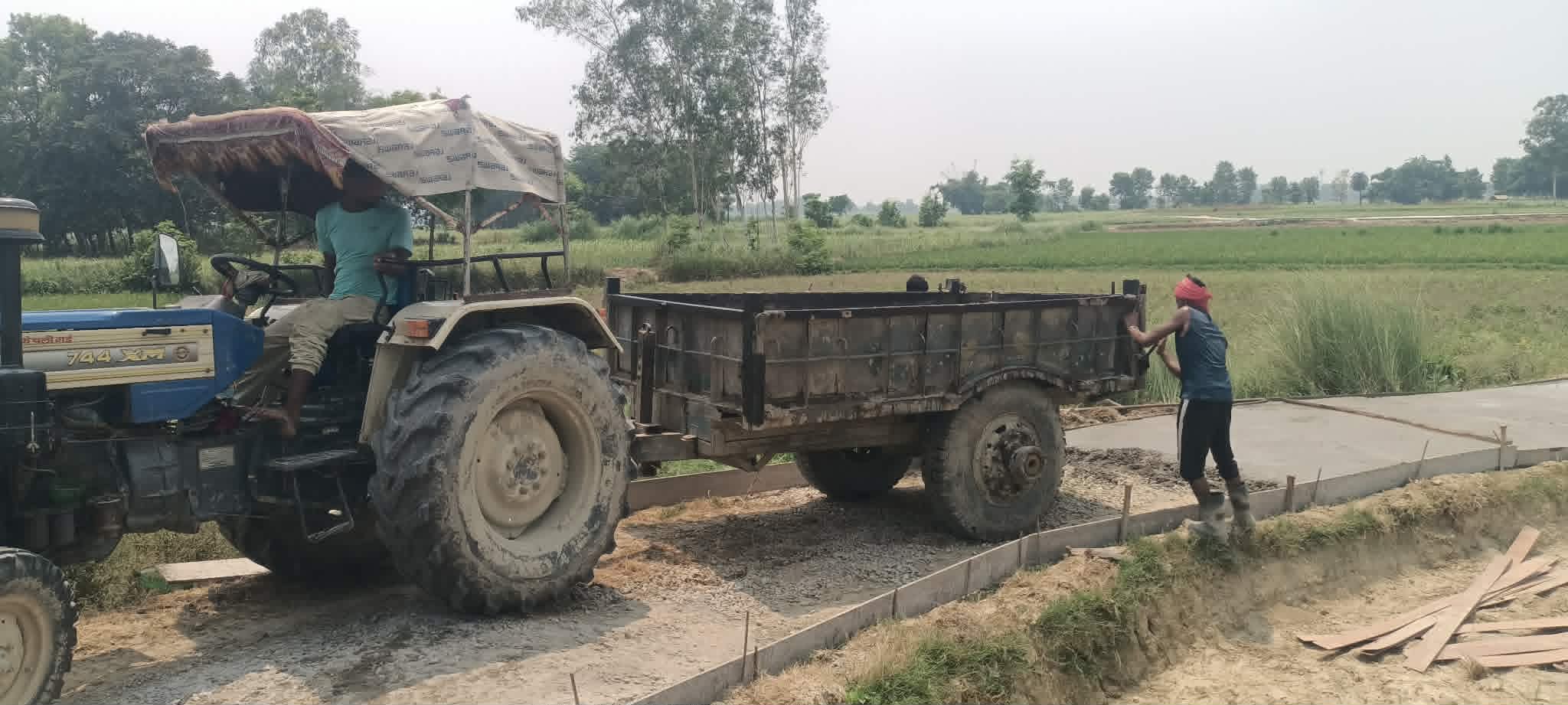 फतुवा विजयपुरमा विकासले लियो गति, कृषि सडक ढलानसँगै स्तरोन्नति कार्य तीव्र